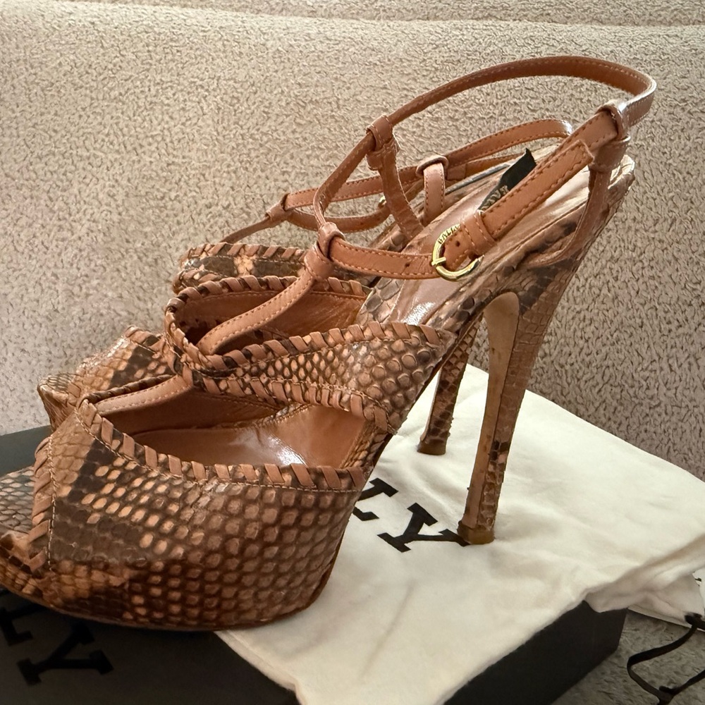 Bally Women’s Nadrine Nude Python Pumps Stilettos Size US 9.5/ Euro 40